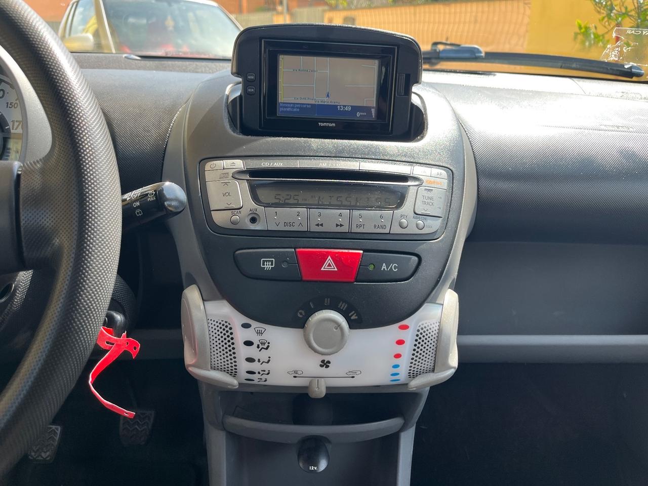 Toyota Aygo 1.0 12V VVT-i 5 porte Deep Ocean Connect