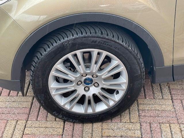 Ford Kuga 2.0 TDCI 140 CV 4WD Titanium