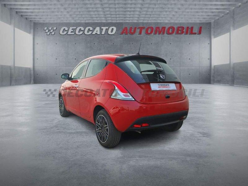 Lancia Ypsilon Ypsilon 1.0 firefly hybrid Gold s&s 70cv