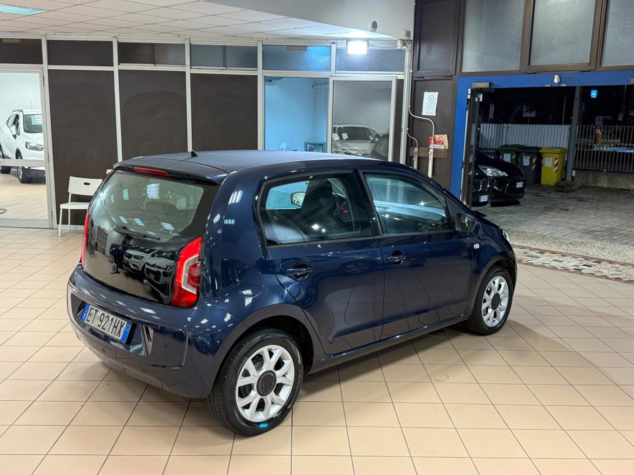 Volkswagen up! 1.0 5p. move