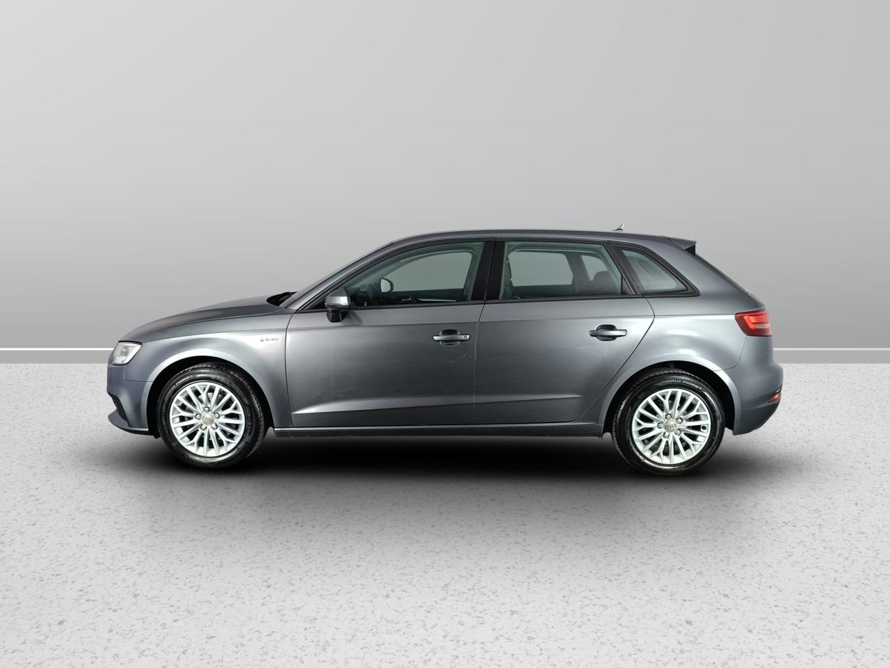 AUDI A3 III 2016 Sportback - A3 Sportback 1.4 tfsi g-tron Business 110cv s-tronic