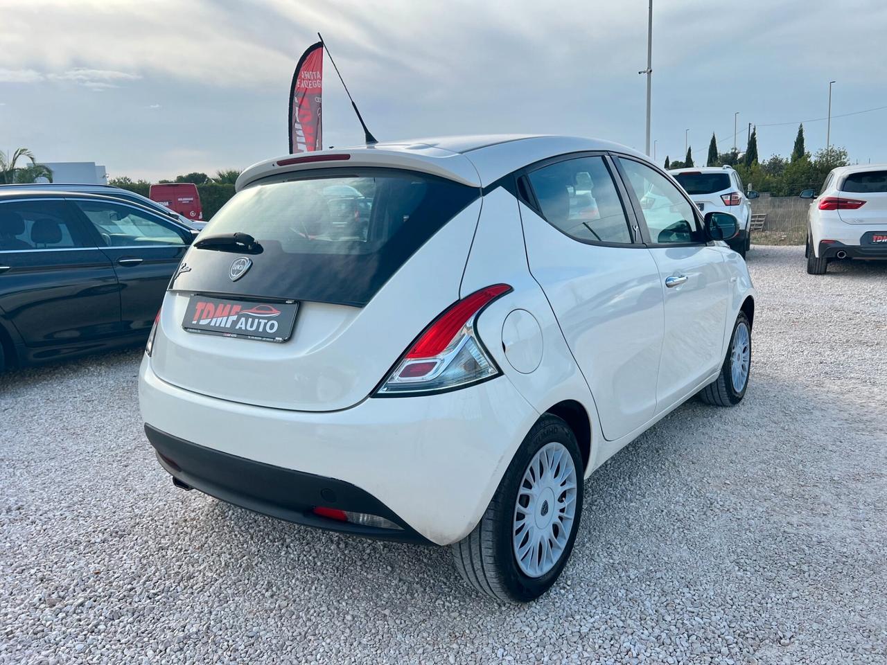 Lancia Ypsilon 1.2 69 CV 5 porte