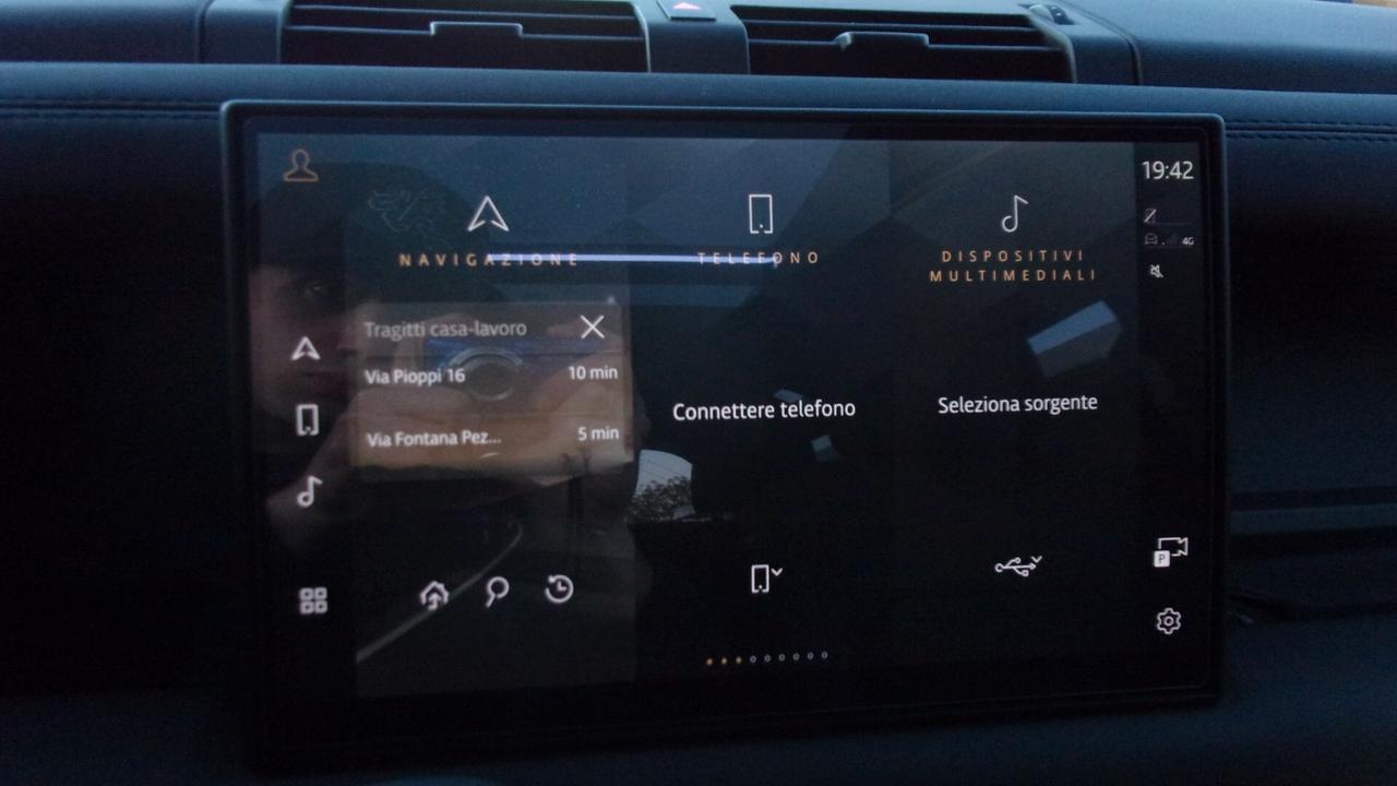 Land Rover Defender 110 3.0D I6 250 CV AWD Auto X-Dynamic SE