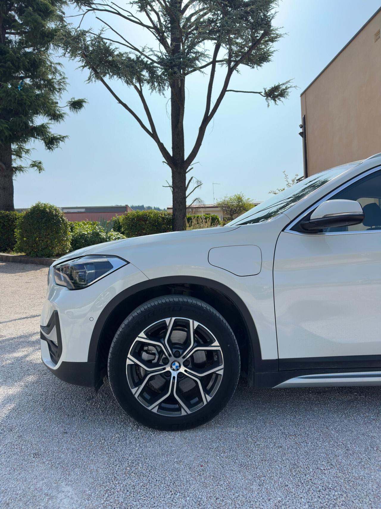 Bmw X1 xDrive25e xLine Plus ok neopatentati