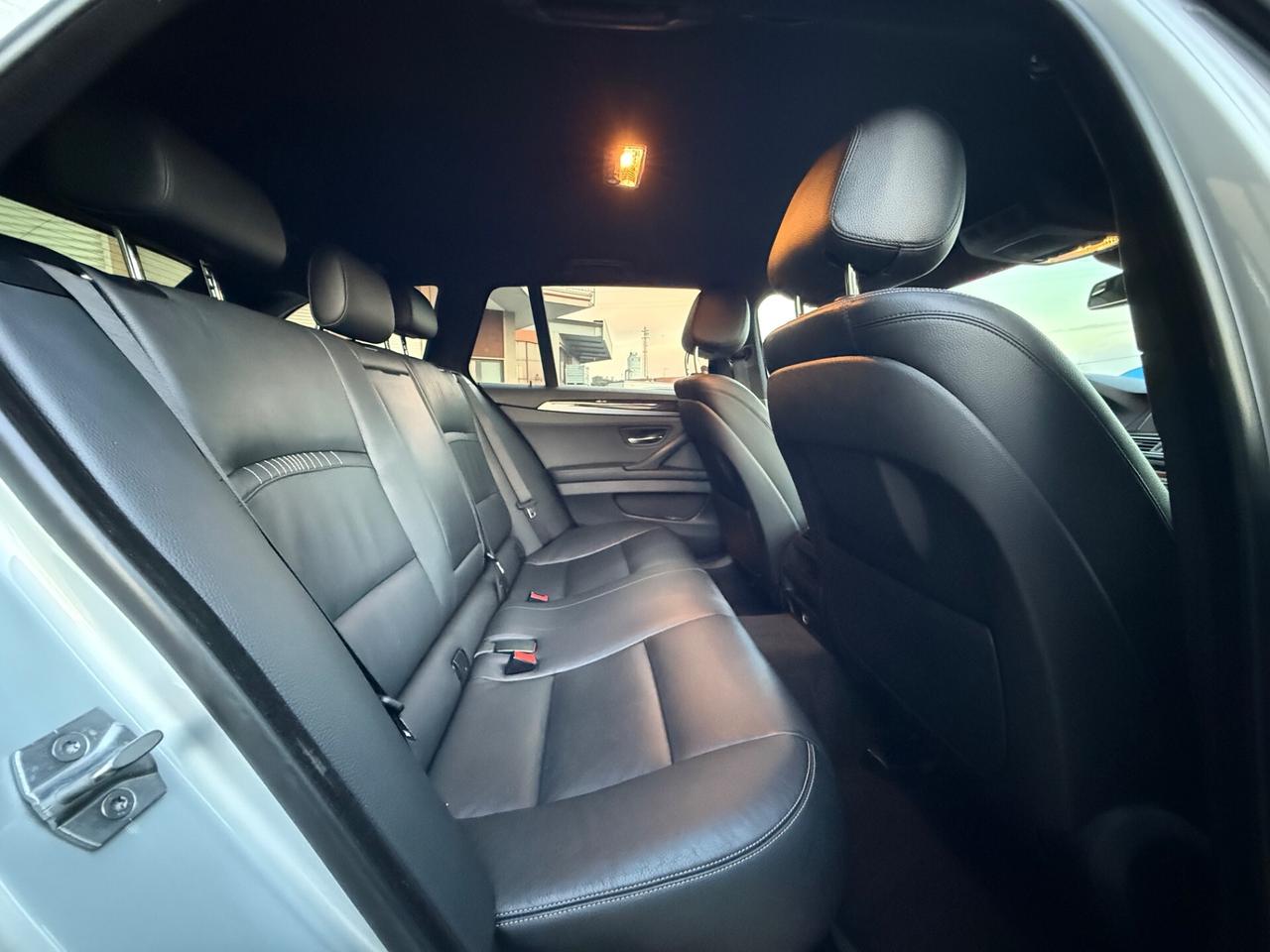 Bmw 520 520d Touring LUXURY -2.0 Diesel 190 CV -Automatica