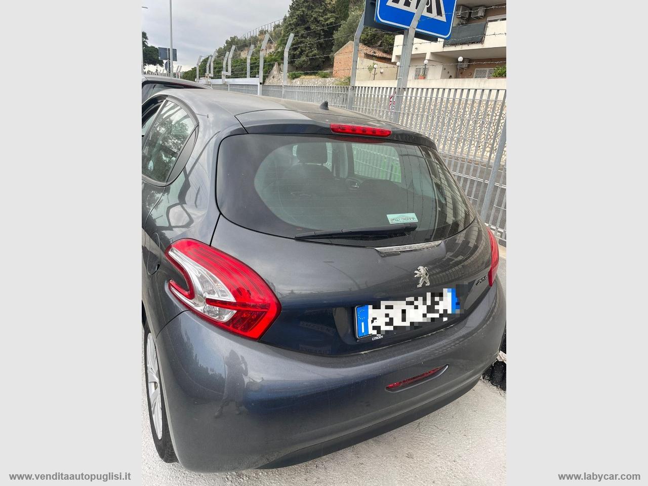 PEUGEOT 208 1.4 HDi 68 CV 5p. Allure