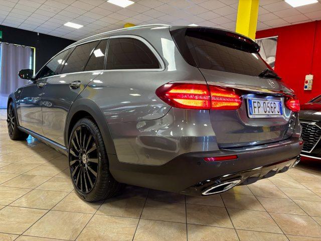 MERCEDES-BENZ E 220 d S.W. 4Matic Premium All-Terrain GRIGLIA AMG
