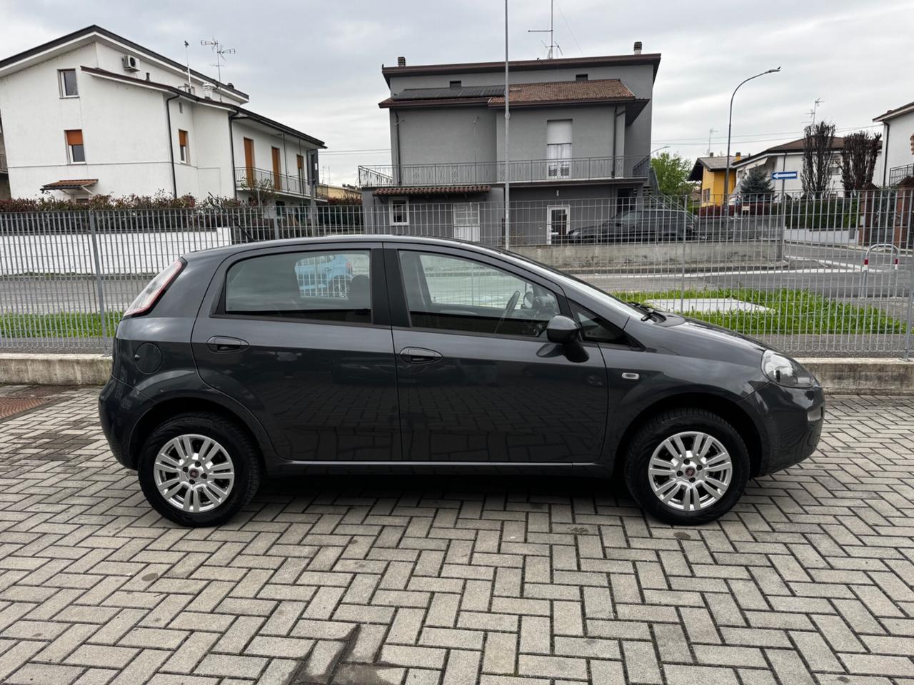 Fiat Punto 1.4 8V 5 porte Natural Power Lounge
