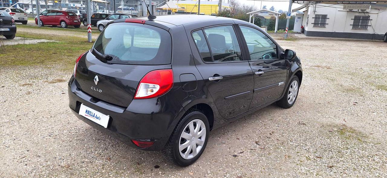 Renault Clio 1.2 16V 5 porte Dynamique