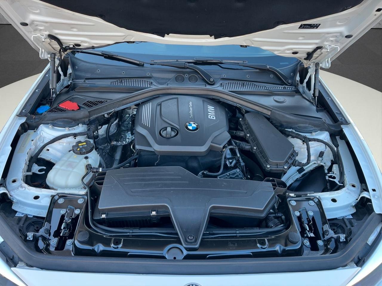 Bmw 116d 5p. Advantage Auto.