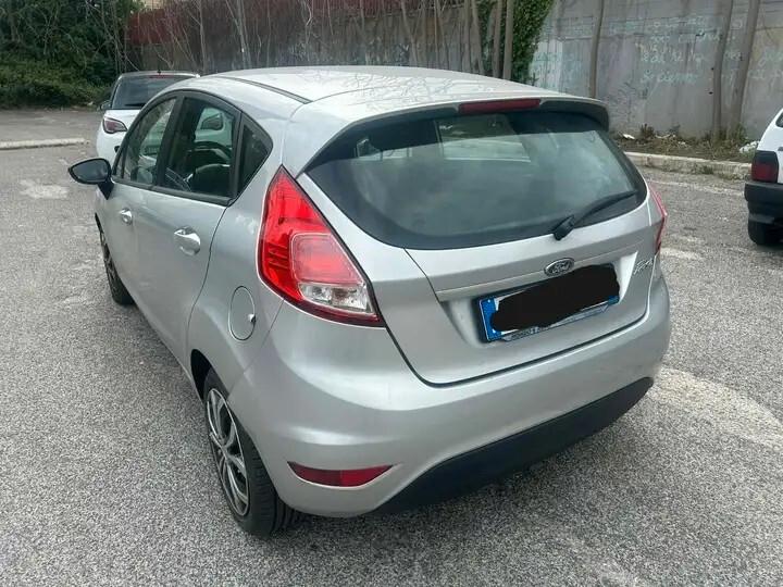 Ford Fiesta 1.5 TDCi 75CV 5 porte Titanium