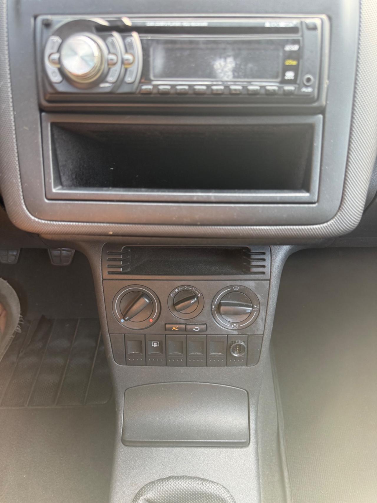 Volkswagen Polo 1.0 cat 5 porte