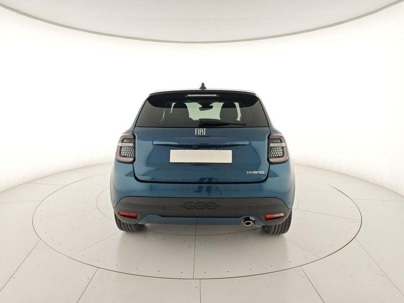 FIAT 600 Hybrid 110 CV DCT MHEV La Prima