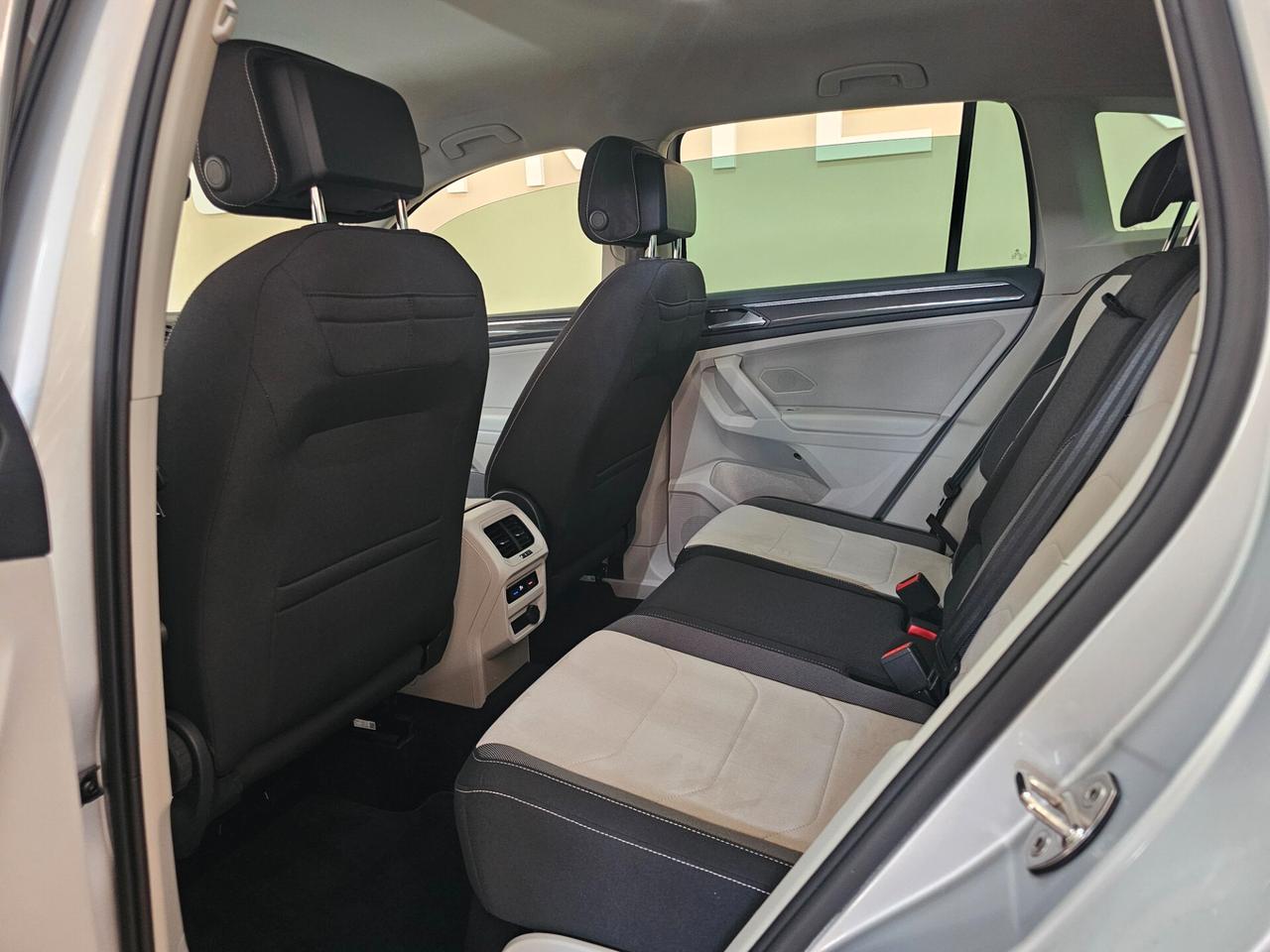 Volkswagen Tiguan 2.0 TDI 150 CV SCR DSG Elegance