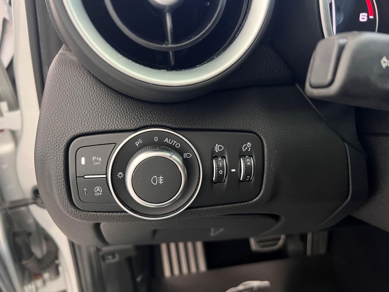 ALFA ROMEO Giulia 2020 2.2 Veloce Q4 210 cv auto - STORICO TAGLIANDI