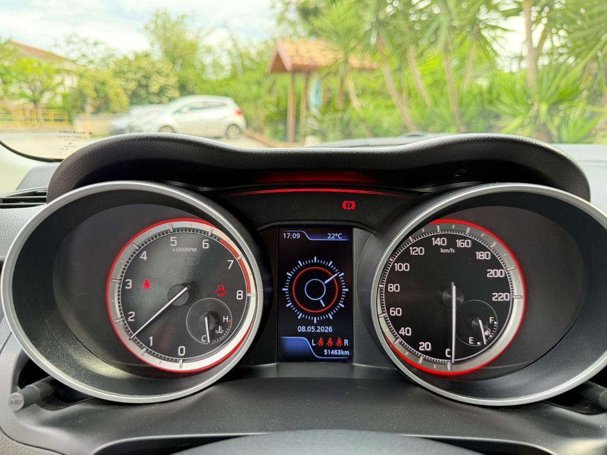 SUZUKI - Swift - 1.2 Hybrid Top