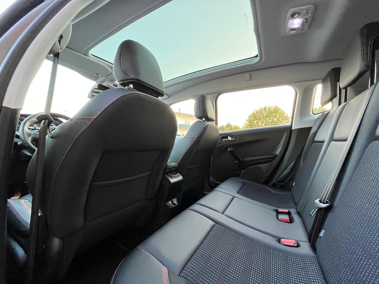 Peugeot 2008 BlueHDi 120 S&S Black Matt