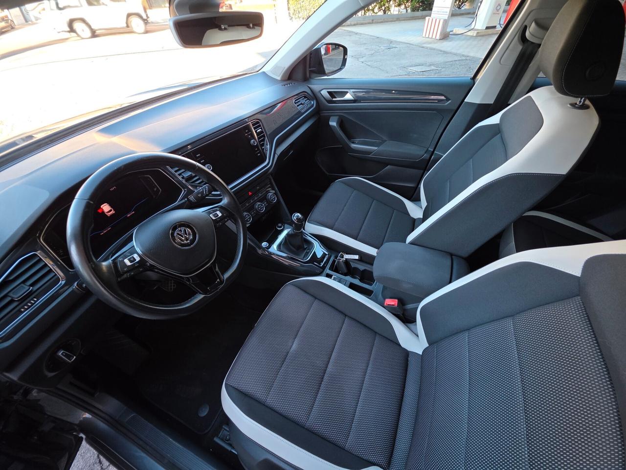 Volkswagen T-Roc 1.6 TDI ADVANCED OFFERTA PROMO
