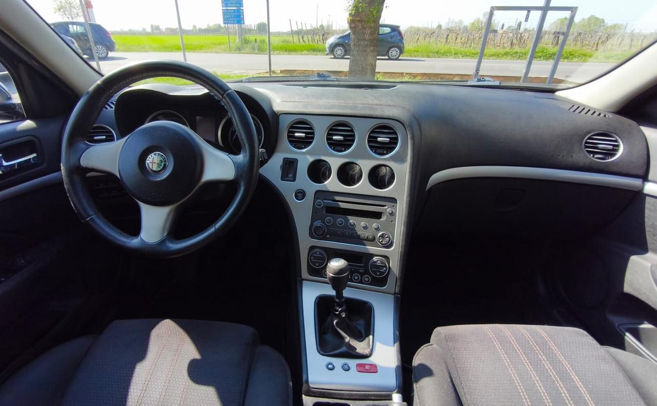 Alfa Romeo 159 1.9 JTDm Sportwagon