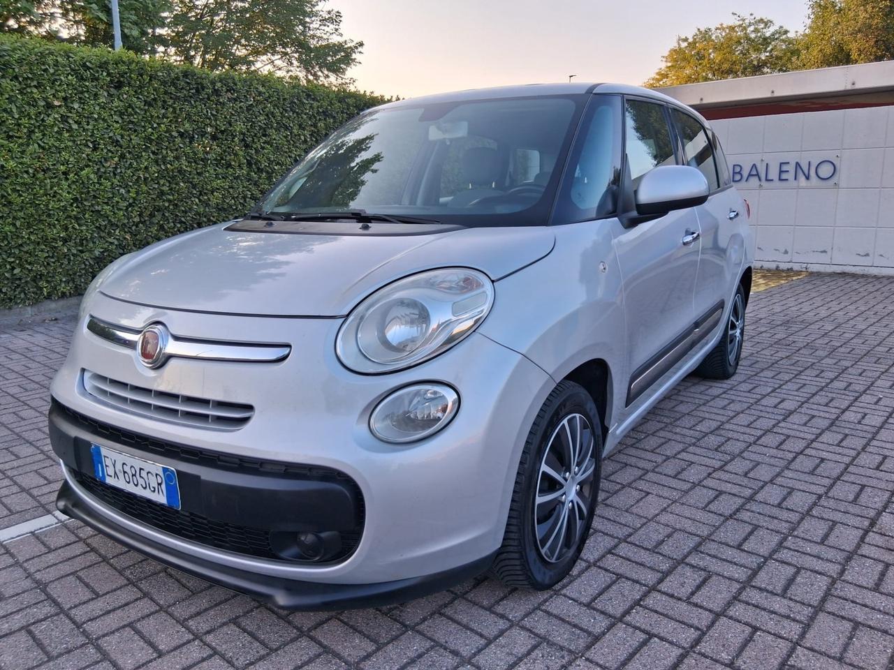 Fiat 500L. LIVING 1.6 Multijet 120 CV Lounge..CELL 320 147 1147 WUATSAPP