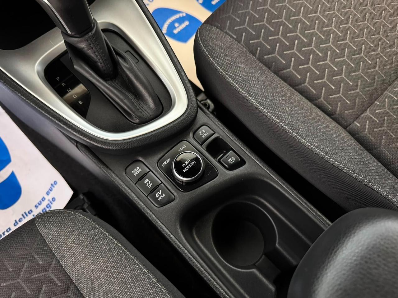 Toyota Yaris Cross 1.5 Hybrid 5p. E-CVT AWD-i Trend