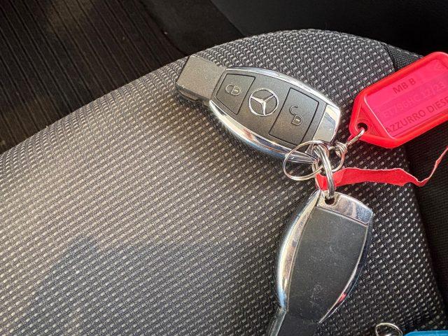 MERCEDES-BENZ B 220 4Matic 4X4 AUTOMATICA ERUO 6B BENZINA POCHI KM