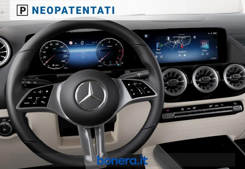 Mercedes GLA 180 180 D Progressive Advanced Plus 8G-DCT