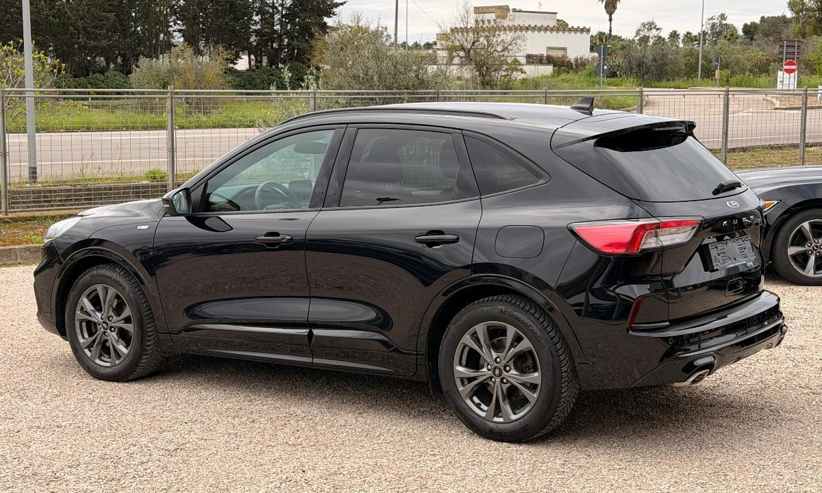 FORD Kuga 1.5 TDCI 120 CV S&S 2WD P. ST-Line