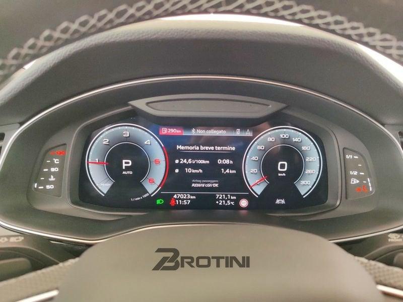 Audi Q8 Q8 3.0 tdi mhev S line edition quattro 231cv tiptronic