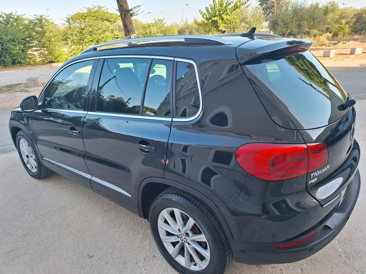 Volkswagen Tiguan 2.0 TDI 110CV SPORT 148000 KM