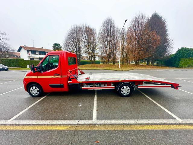 RENAULT Master T35 2.3 dCi/130 CARROATTREZZI