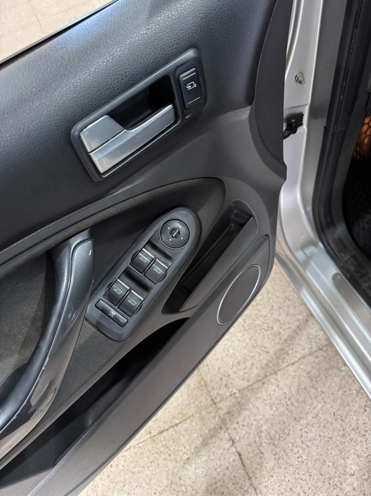 Ford C-Max 1.6 TDCi 90 CV Titanium OK NEOPATENTATI