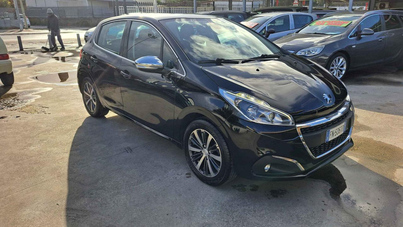 Peugeot 208 PureTech 82 Allure