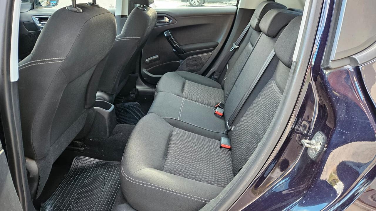 Peugeot 208 1.2 82cv 5p. Benzina/GPL Allure
