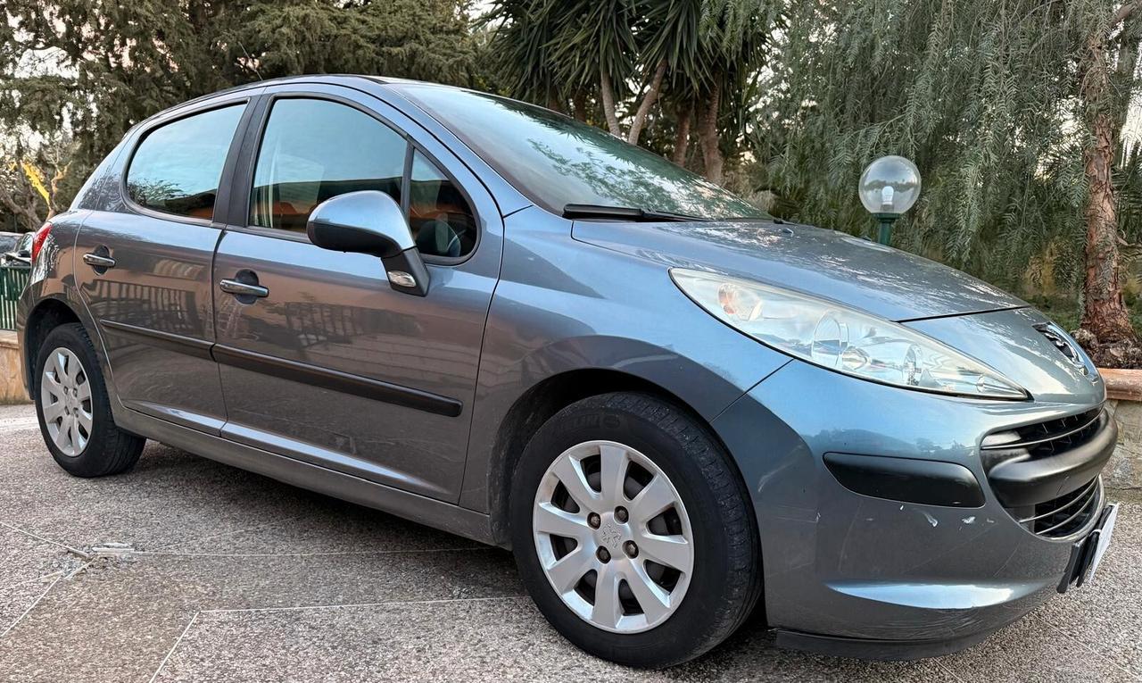 Peugeot 207 1.4 8V 75CV 5p. COME NUOVA