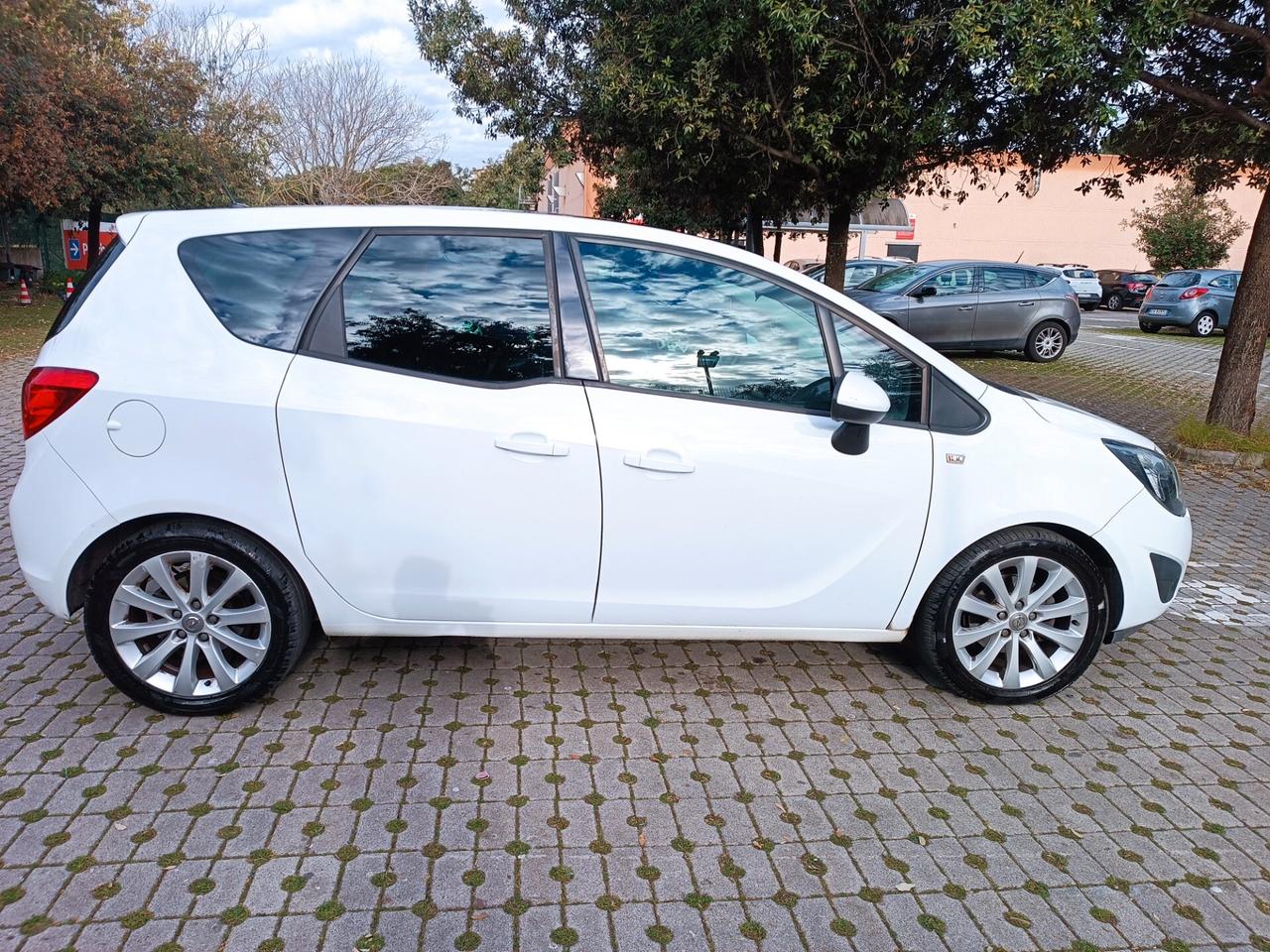 Opel Meriva 1.4 100CV Cosmo