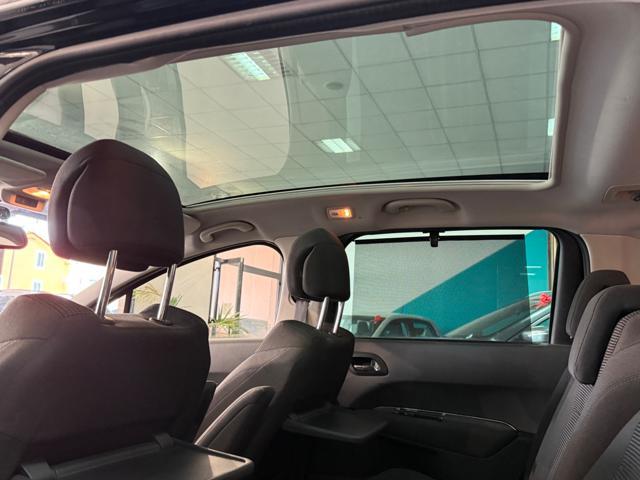 PEUGEOT 5008 1.6 e-HDi 115CV Allure*UNI PROP*TETTO*7 POSTI