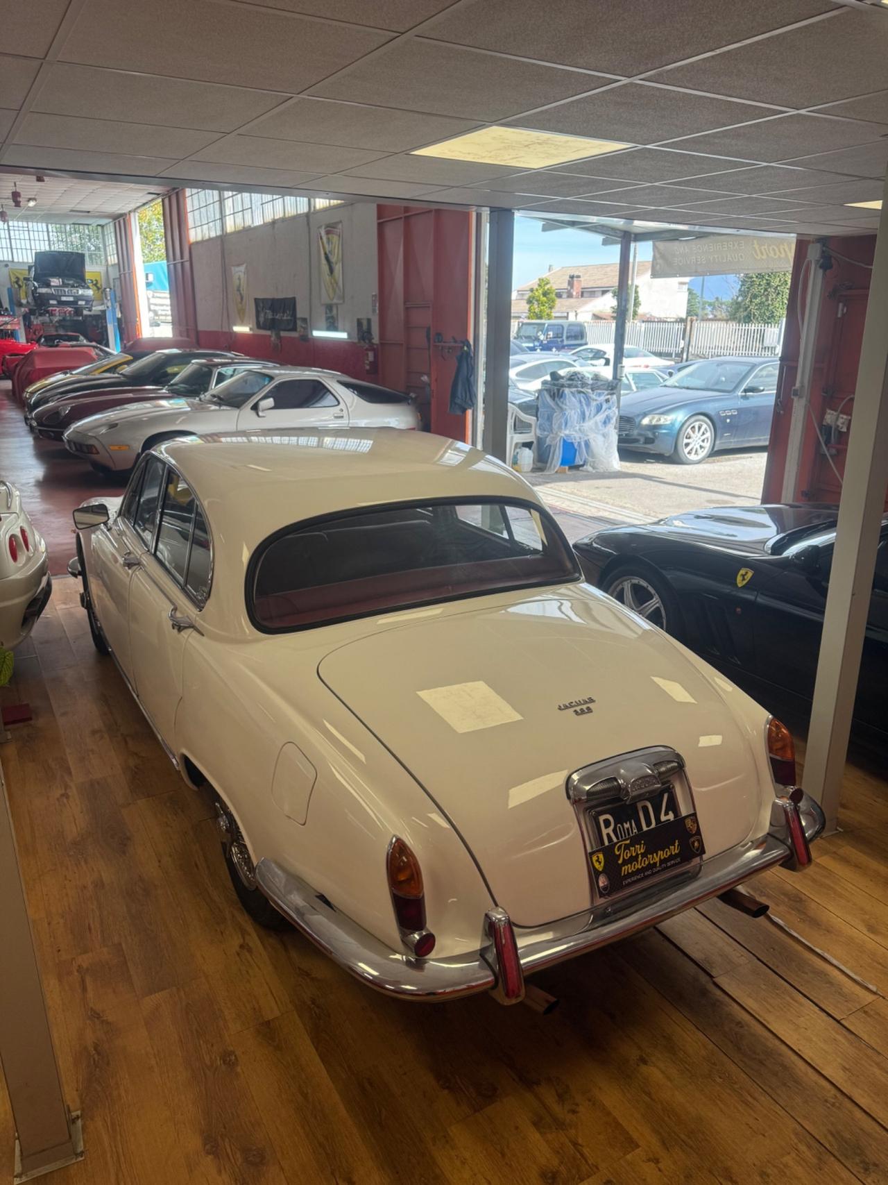 Jaguar S-Type 3.8 restaurata PERMUTE