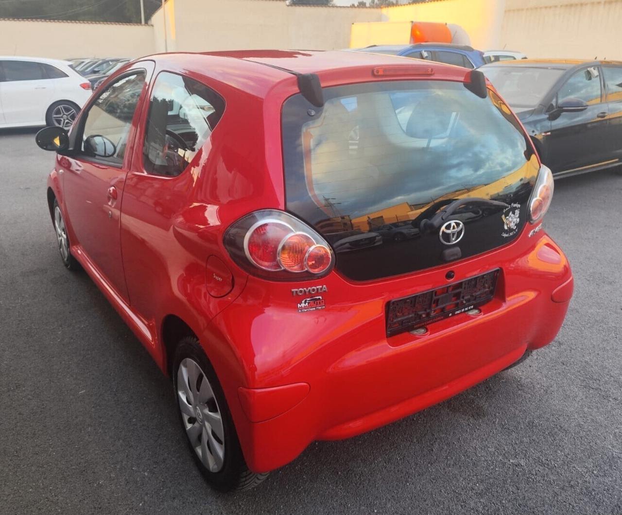 Toyota Aygo 1.0 12V VVT-i 3 porte Active Connect