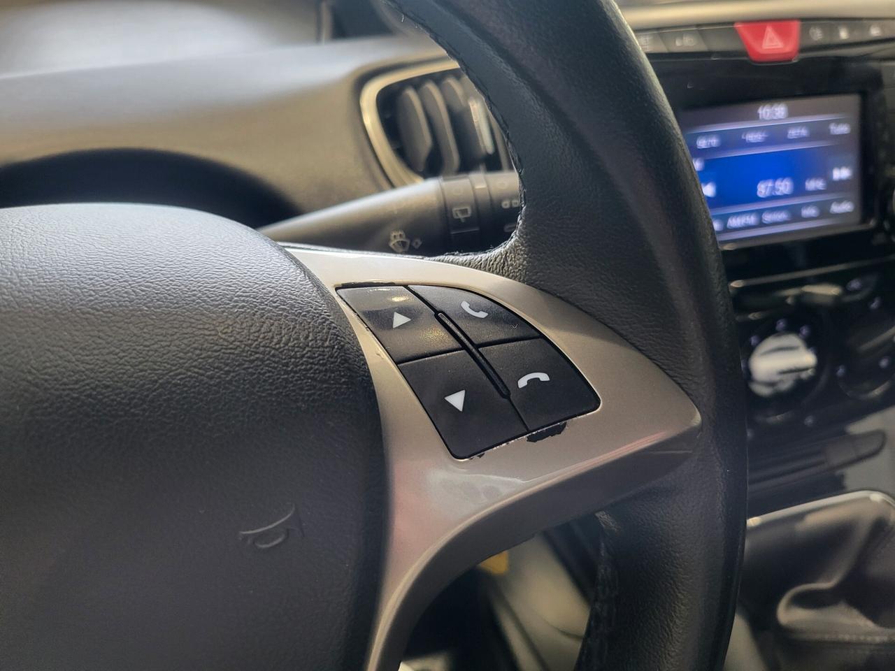 Lancia Ypsilon - 2017 1.2 69 CV GPL Ecochic Gold