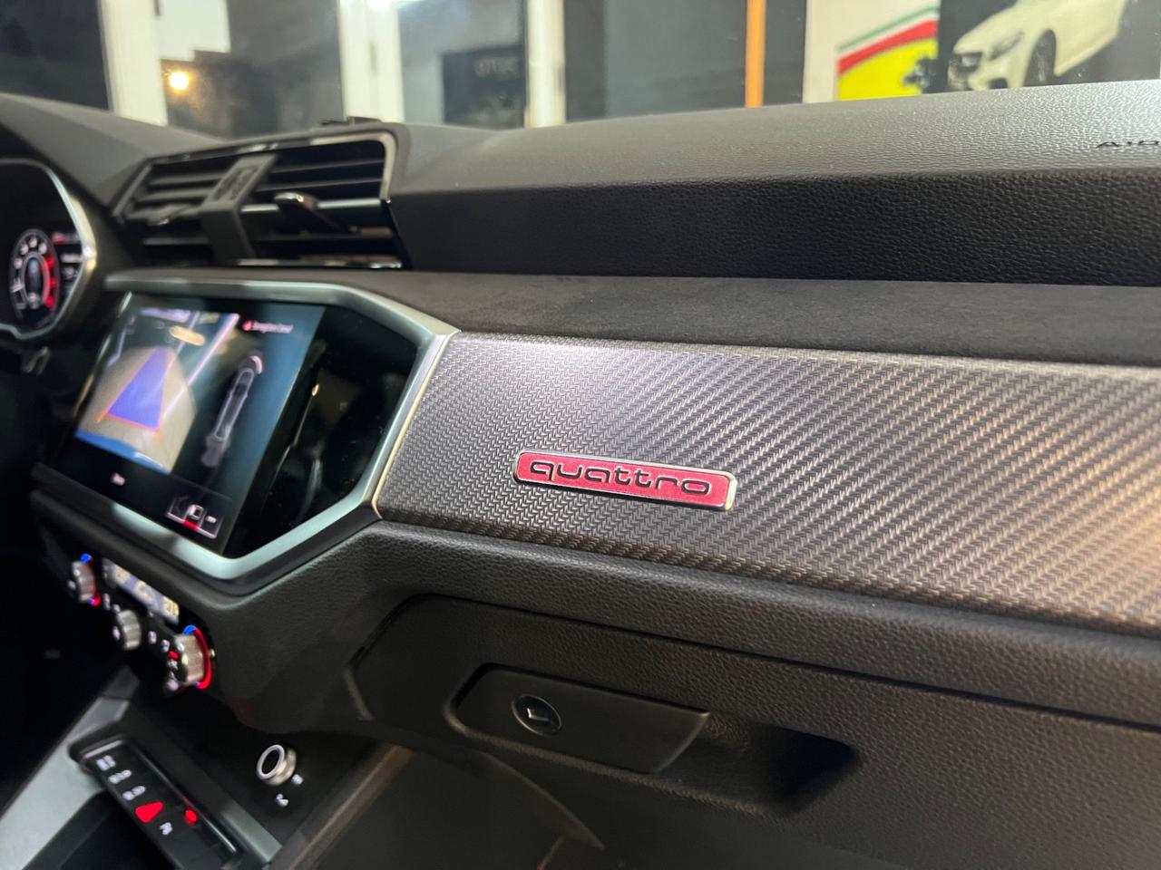 Audi Q3 RS quattro S tronic