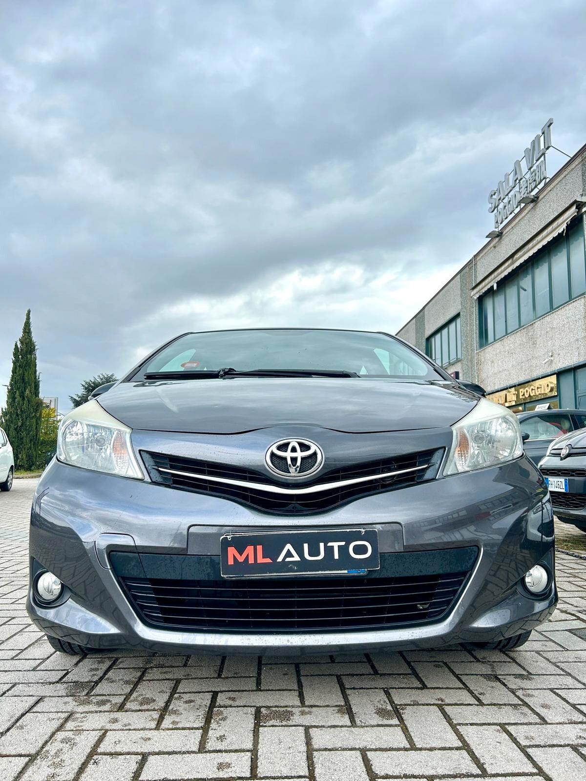 Toyota Yaris 1.0 5 porte Lounge - ok neopatentato