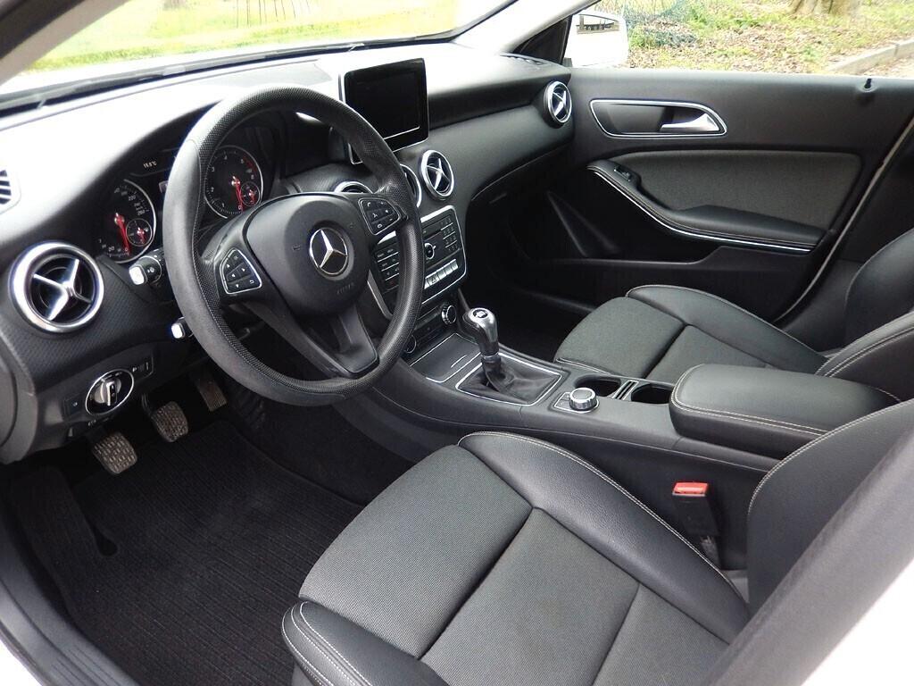 MERCEDES Classe A 180 d con DISTRIBUZIONE NUOVA