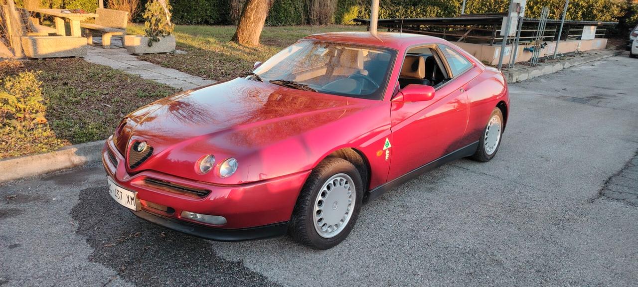 Alfa Romeo GTV 2.0i T. Spark