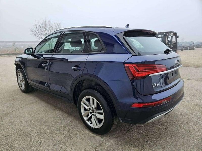 Audi Q5 40 2.0 tdi mhev 12V quattro s-tronic START