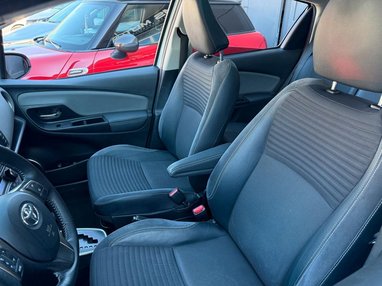 Toyota Yaris 1.5 Hybrid 5p - Full opt - Automatica - Tutto incluso