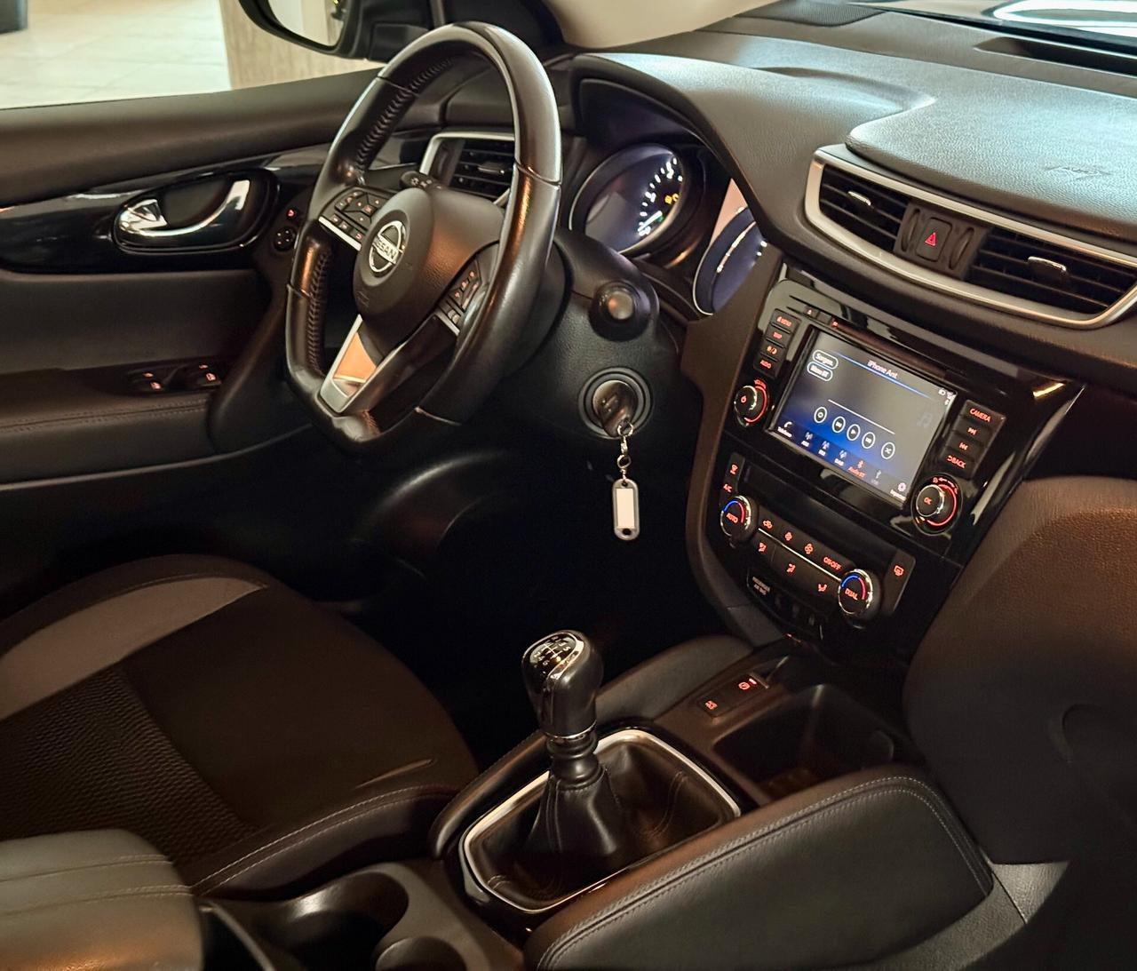 Nissan Qashqai 1.5 dCi Business Navi Retro Led