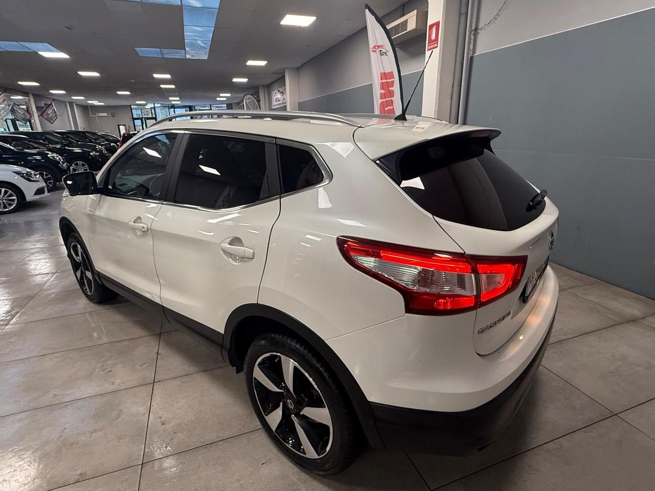 Nissan Qashqai 1.6 dCi 2WD Visia 131CV Manuale