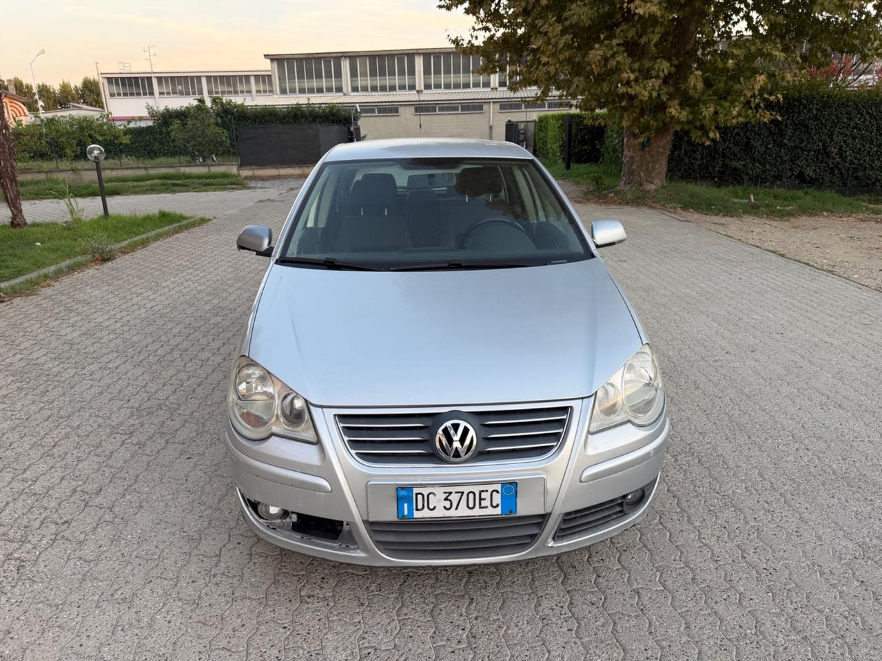 Volkswagen Polo 1.4 benzina 75CV 2006