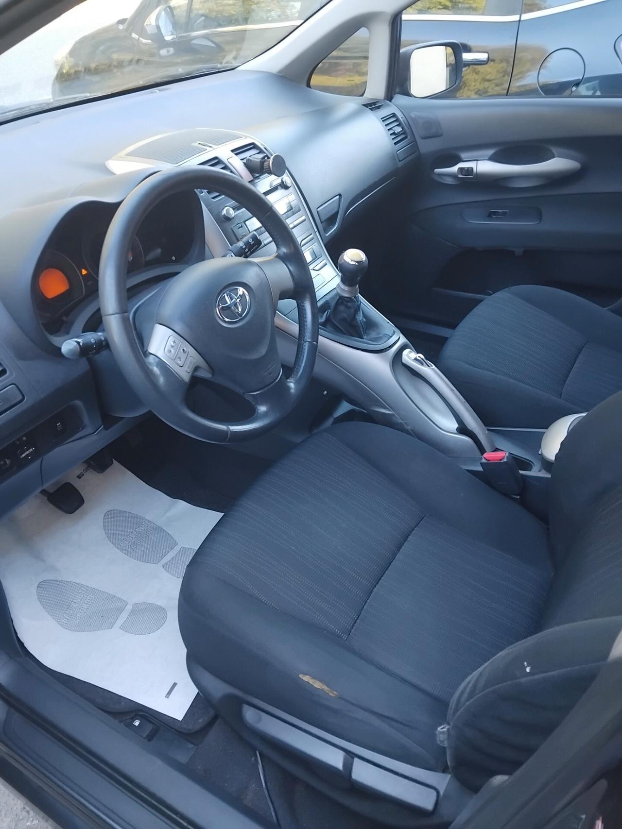 Toyota Auris 1.4 D-4D 5 porte Sol